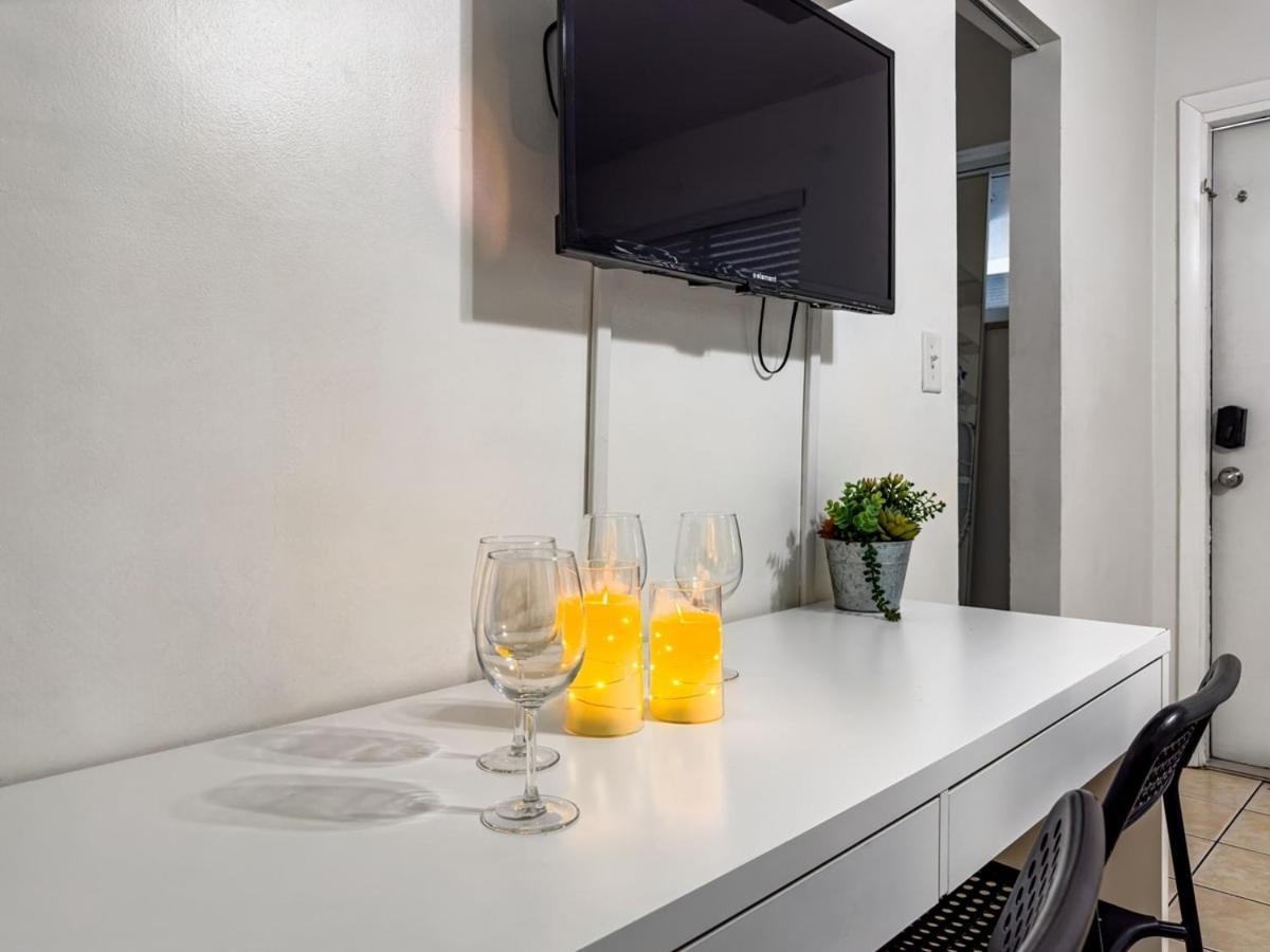 Luxe 2Br1Bath South Beach 1 Min Walk From Ocean Miami Beach Eksteriør bilde